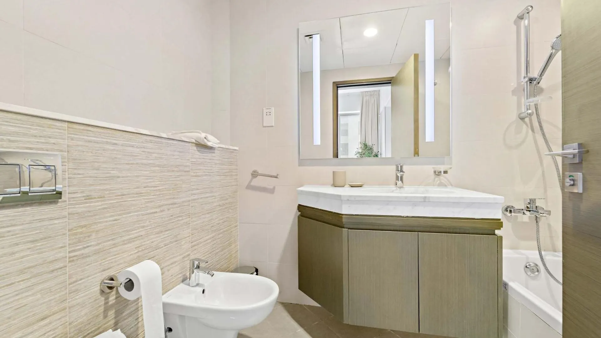 アパート アブダビSilkhaus Premium 2Bdr Near Reem Park In Najmatアパートメント アラブ首長国連邦